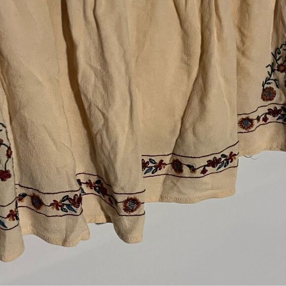 Women's Umgee Tan Boho Embroidered Top - Picture 8 of 9